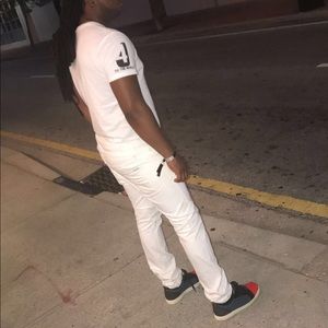 Meet your Posher, Christopher